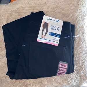 Seven 7 pull on Ponte Legging